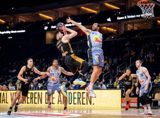 今夏转会 今夏转会