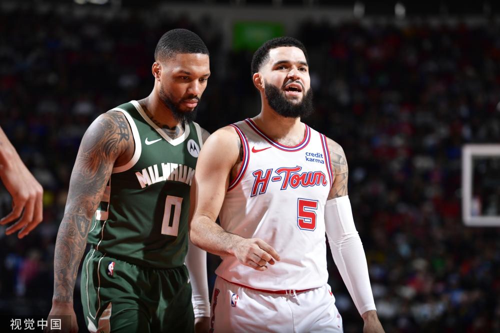 在他的指导 在他的指导