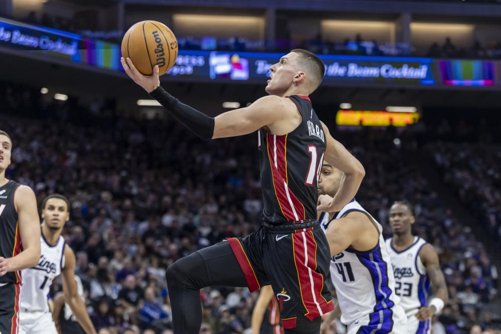 多竞赛中也 多竞赛中也